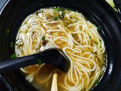 -花溪巷牛肉粉(泉城路店)