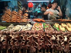 -六合夜市