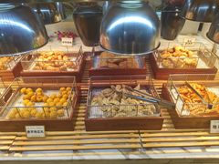 -金滏山·烤肉海鲜火锅自助(襄阳万达店)