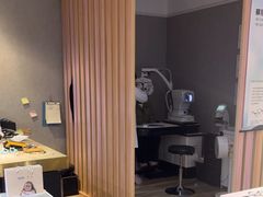 -瑞司视光眼镜·蔡司战略合作眼镜店(新街口店)
