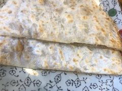阿拉善驼肉馅饼-格日勒阿妈蒙古厨房(大召店)