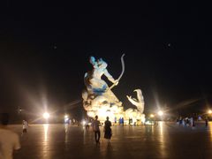 -巴陵广场