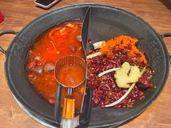番茄炸蛋鸳鸯锅-后火锅(南京东路总店)