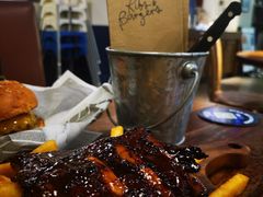 -Ribs & Burgers The Rocks