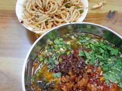 卤肉饵丝-再回首鸡肉米线(人民路一店)