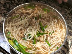 -正宗杨记普洱酸醋米线(总店)