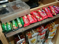 -来伊份1038(新村路三店)