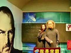 -厦门帷幕开啦红地毯蜡像艺术馆