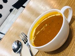 南瓜汤-HELLO 27 意面·沙拉·帕尼尼