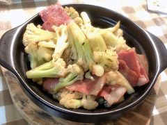 -新大咀港式茶餐厅(宝山万达店)