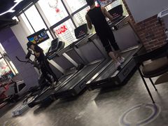 -UP健身私教馆(海岸城店)