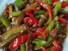 酸黄瓜炒牛肉-北三沙家烧麦(北头道街店)