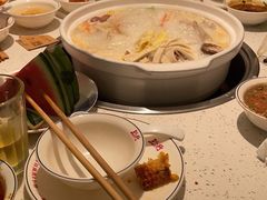 -三人行骨头王火锅(长寿店)