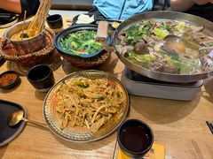 -川堂风·跷脚牛肉·乐山爆炒(宝山日月光店)