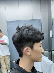 -米可造型烫发染发