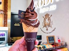 巧克力香草混合甜筒-GODIVA(海岸城店)