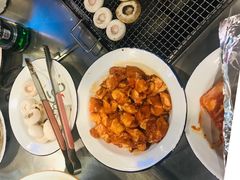 -马路牙子烧烤音乐酒馆(望京店)