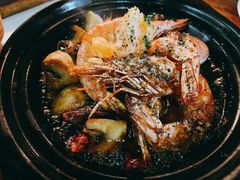 蒜香带头油焖活虾-羽深肉铺 Steak & Wine