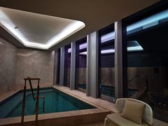 -成都华尔道夫酒店游泳池