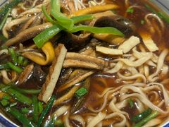 -镇南锅盖面馆(解放路店)