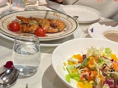 -MONICH牛排融合餐厅(和义大道购物中心店)