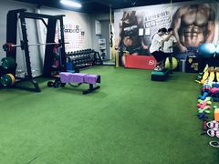 -征成健身连锁私教工作室(九公里店)