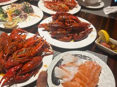 -广州万富希尔顿酒店·感趣自助餐厅·金秋蟹宴生蚝海鲜刺身