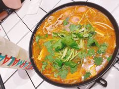 -肥汁米蘭香港米线(长宁来福士店)