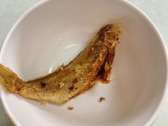 酥炸小黄鱼-明呈黄鱼面馆(斜土路店)