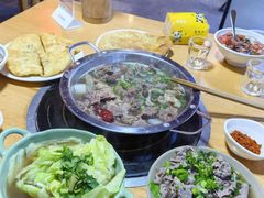 -大众跷脚牛肉馆·非遗传承单位(峨眉山店)