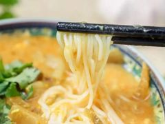 -002鱼汤粉(龍園店)