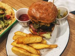 -HELLO 27 意面·沙拉·帕尼尼