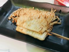 -云晓光头烧烤吧(德平路店)