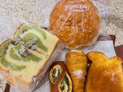 红豆抹茶碱水包-山崎面包(苏州中心店)