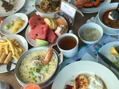 -彩虹云霄酒店76&78层国际自助餐