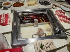 -海底捞火锅鲜切牛肉主题店(长寿路店)