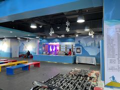 -乔波室内滑雪场