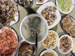 -三亚火车头万人海鲜广场