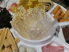 -鸡遇虾煲干锅火锅(小寨金莎店)