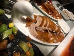 -湖庭壹品鸭王·传统北京烤鸭·别墅私房菜·庭院宵夜(江宁店)