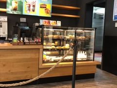 面包甜点陈列柜-星巴克臻选(济南恒隆店)