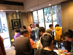 等位区-来回·咖啡(天河南店)