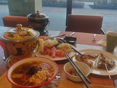 -松咖啡自助餐厅·松北香格里拉