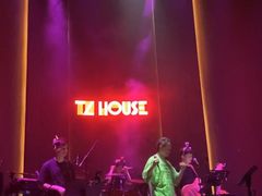 -TZ House音乐现场(来福士中心店)
