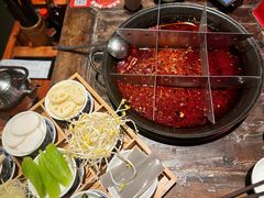 -周小明火锅(黑金冠社区店)