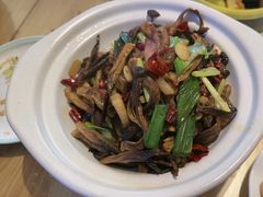 -严记小天府酸菜鱼(西四路店)