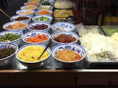 自助取餐区-食上东新街美食街区(民乐新都会店)