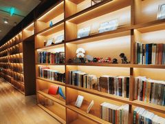 -蔚来中心(北京中关村店)