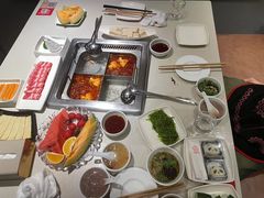 -海底捞火锅鲜切牛肉主题店(长寿路店)