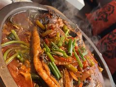 -鸣记脆皮烤鱼(三八广场店)